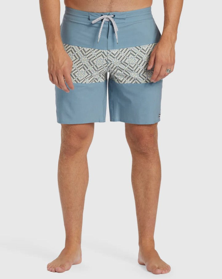 Billabong Tribong Lo Tide Boardshorts -Win25