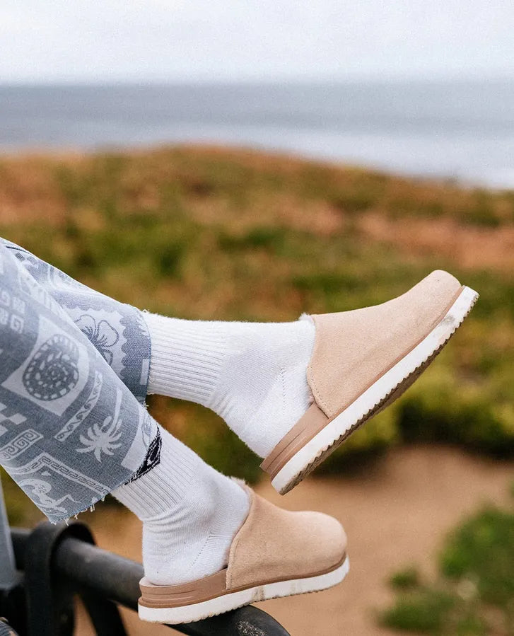 Rip Curl Surf Scuff Bloom Mule in sand colourway