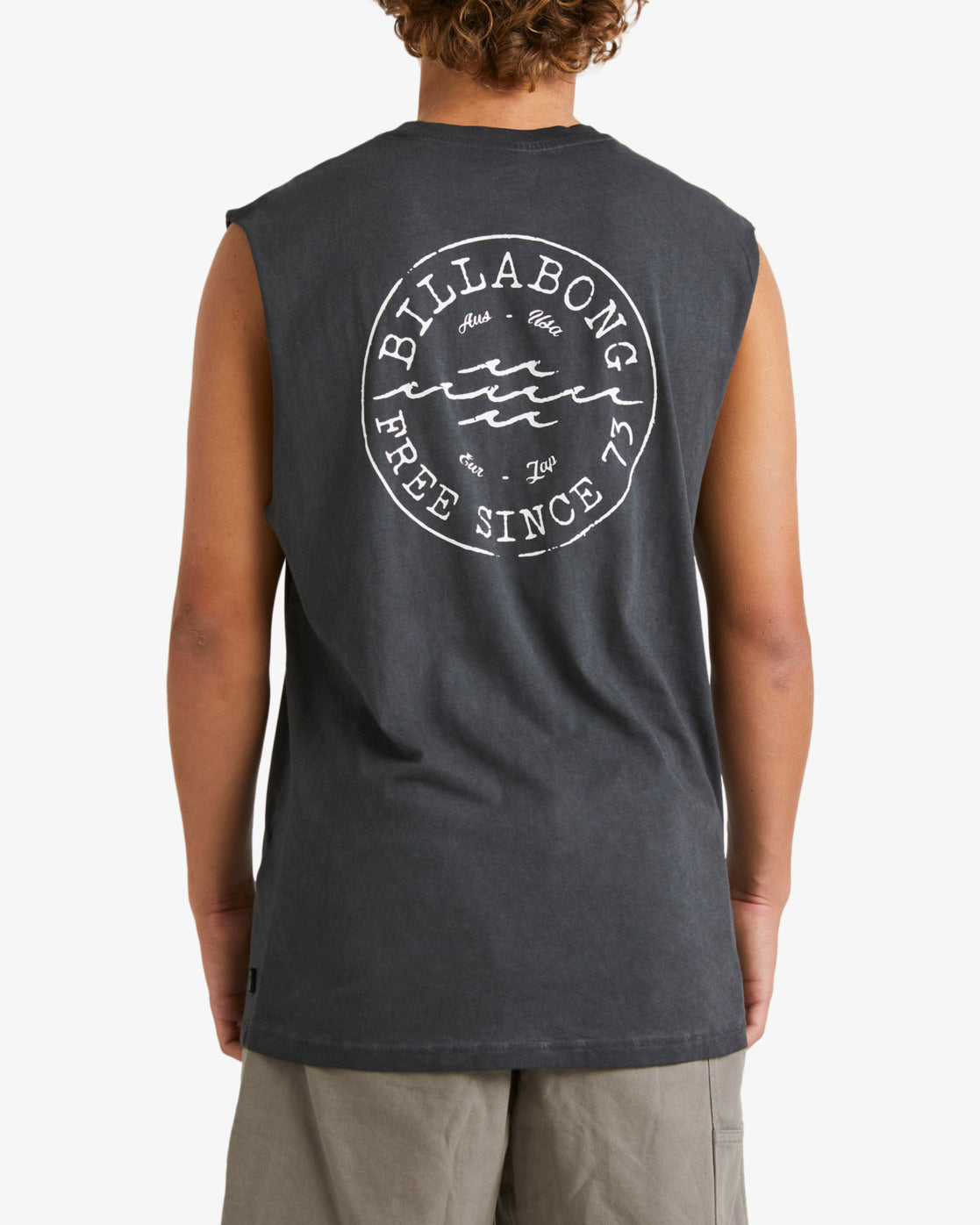 Billabong Big Wave Daz Muscle in black from back