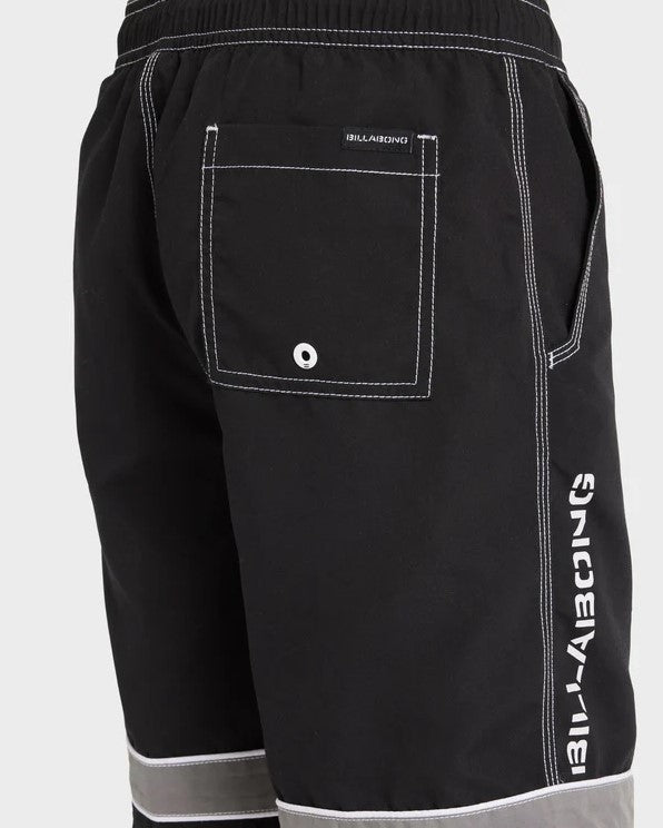 Billabong Boys Throw On 18" Boardshorts 2.0 in black from rear