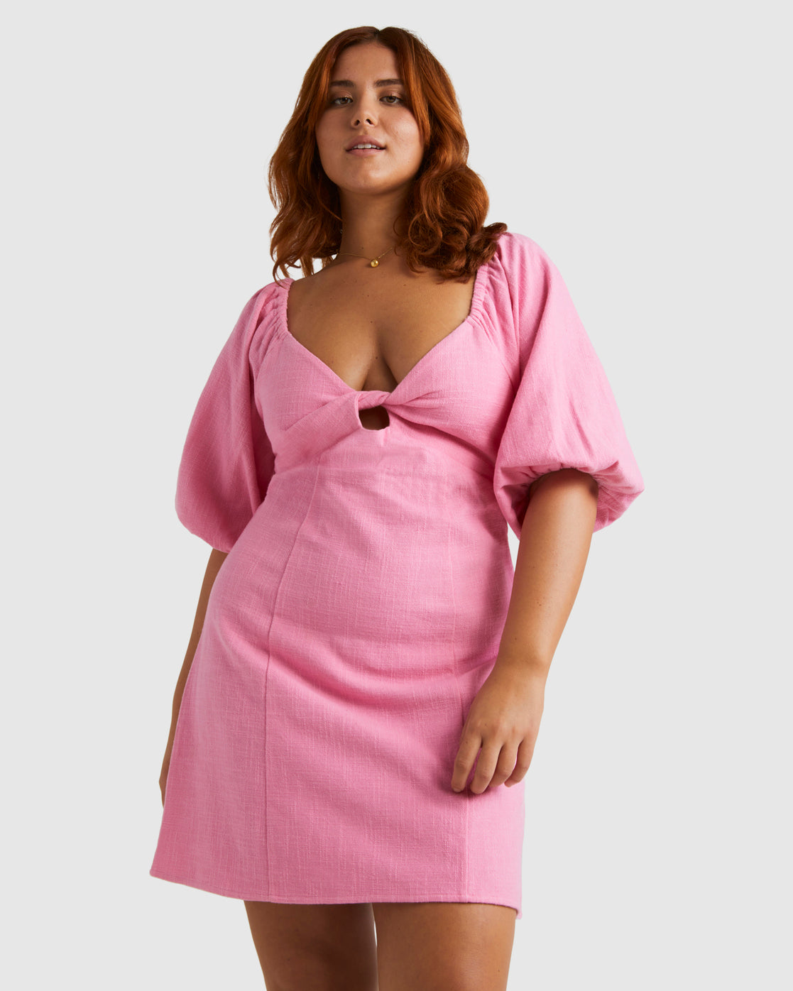 Billabong Del Sol Dress in fairy pink on model from front