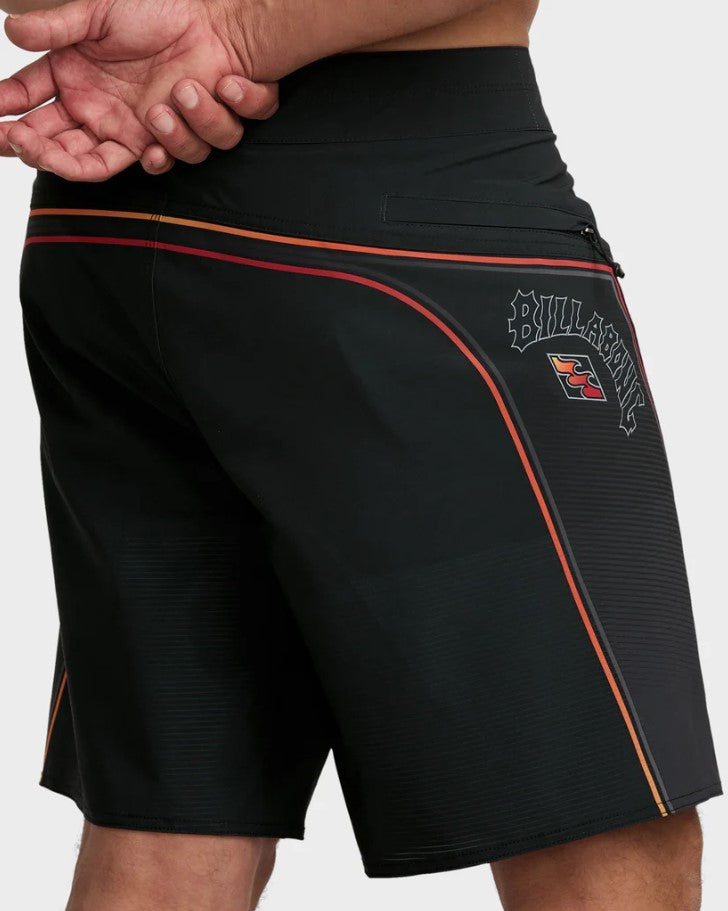 Billabong Straddie Airlite 20" Boardshorts in black from rear