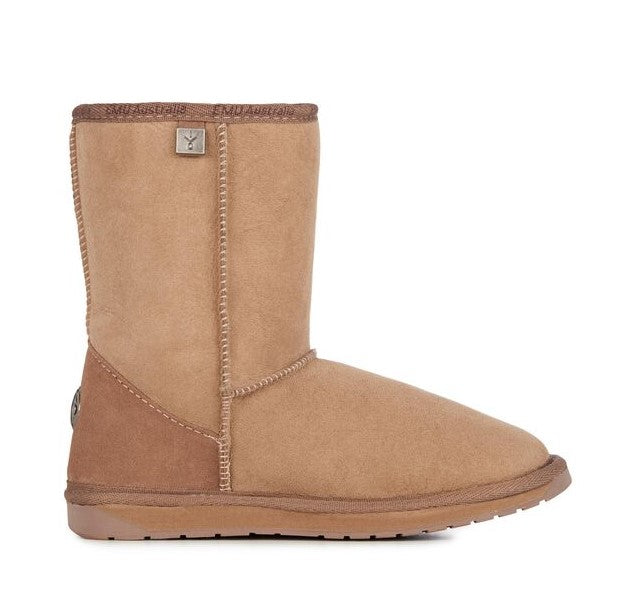 Surf shop 2024 ugg boots