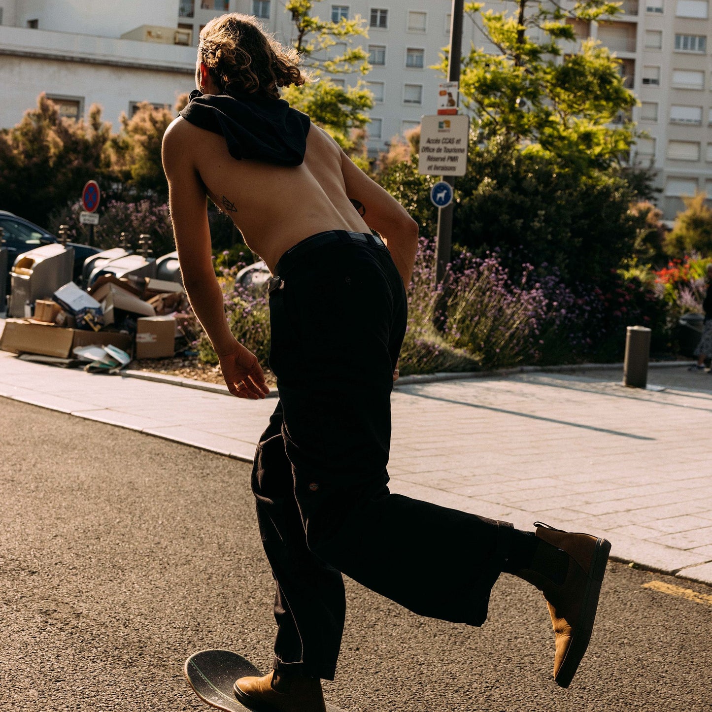 Guy skating wearing Globe Dover II Leather Boots