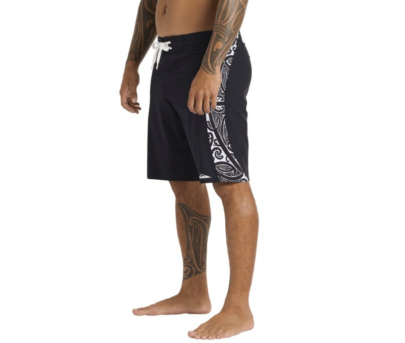 Quiksilver Tai Kehu Mangotu 20" Boardshorts in black with white detail from side