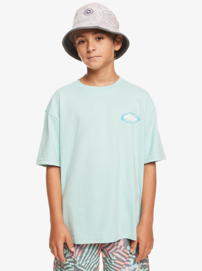 Boy in a bucket hat wearing the Quiksilver Visions Youth Tee in pastel turquoise from front