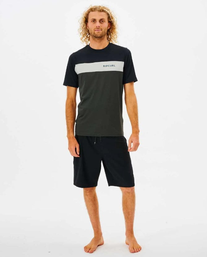 Rip Curl Undertow UPF Rash Tee in black colour