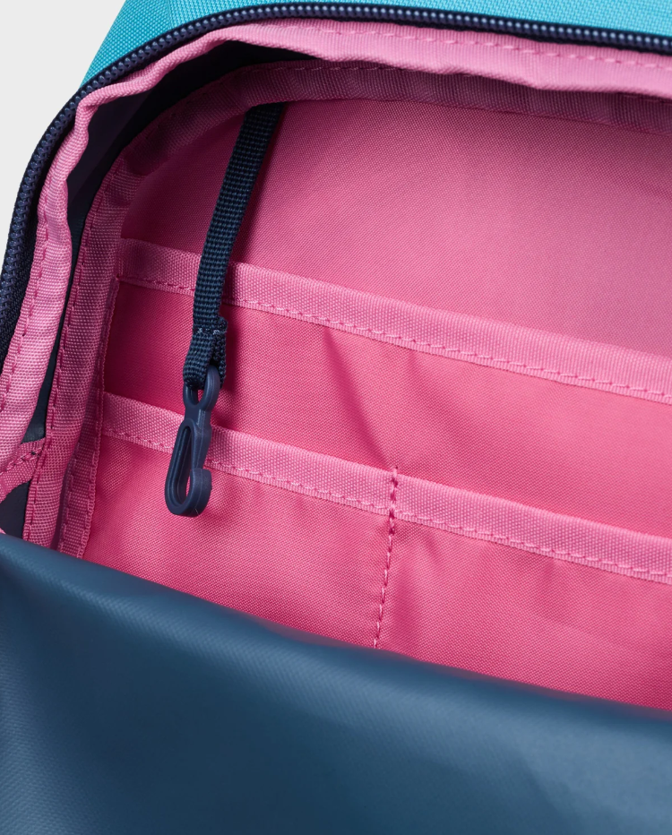 Roxy Shadow Swell Solid 24 Litre Backpack showing inside pocket