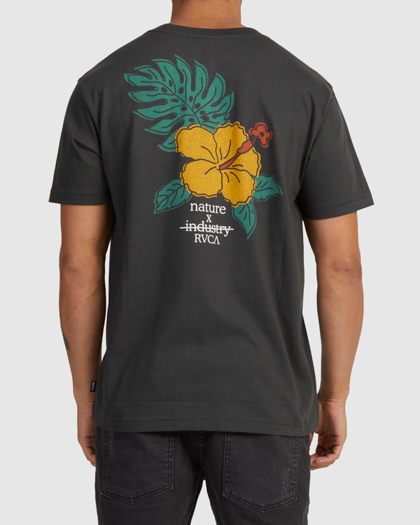 RVCA Growth Tee in pirate black from back