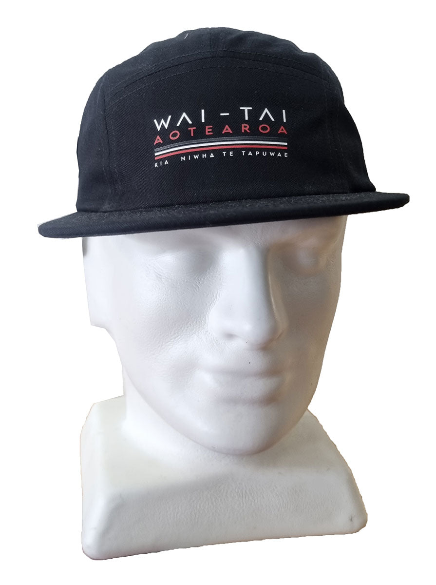 Wai-Tai Tohu Potae (5 Panel Cap) in black