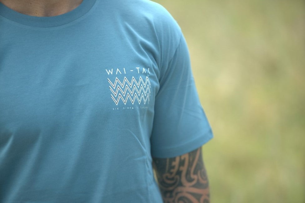 Wai-Tai Mens Ika Tee in slate blue from front