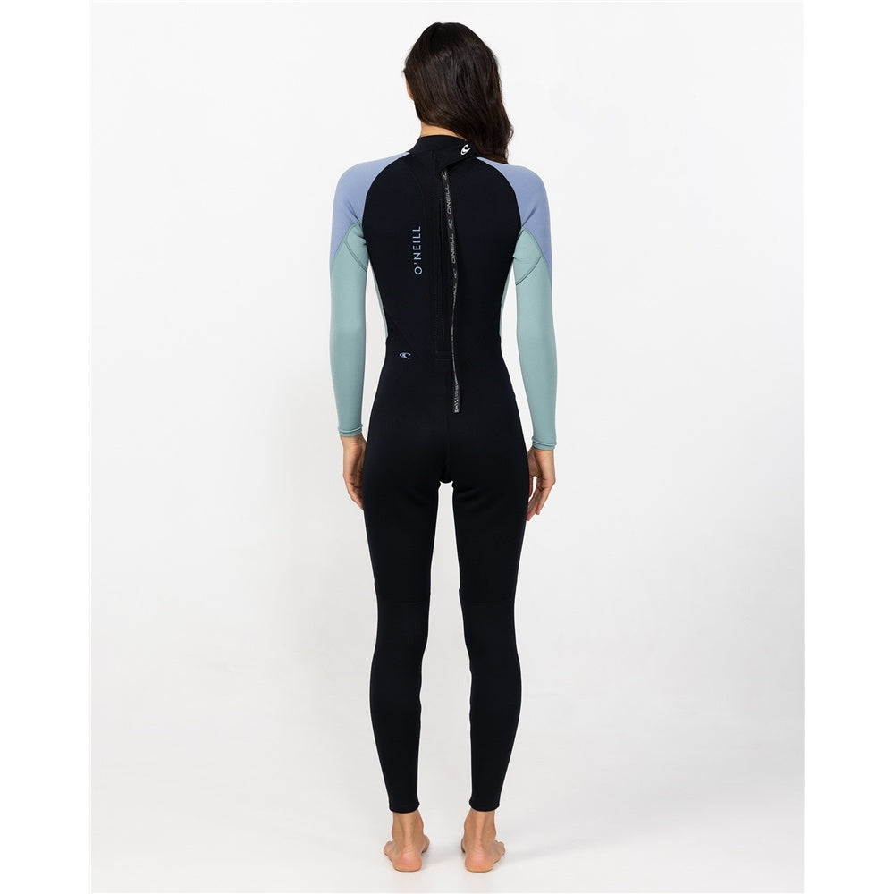 O'Neill Reactor II 3/2mm Back Zip Women's Wetsuit in eucalyptus colourway with black body on model from the rear
