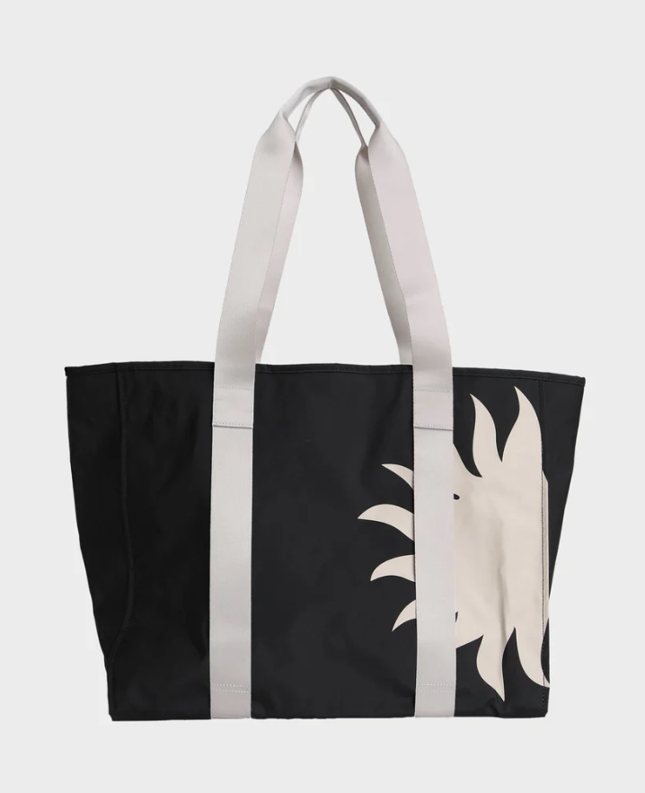 Billabong Keenie Tote Bag in black with white detail from front straight on
