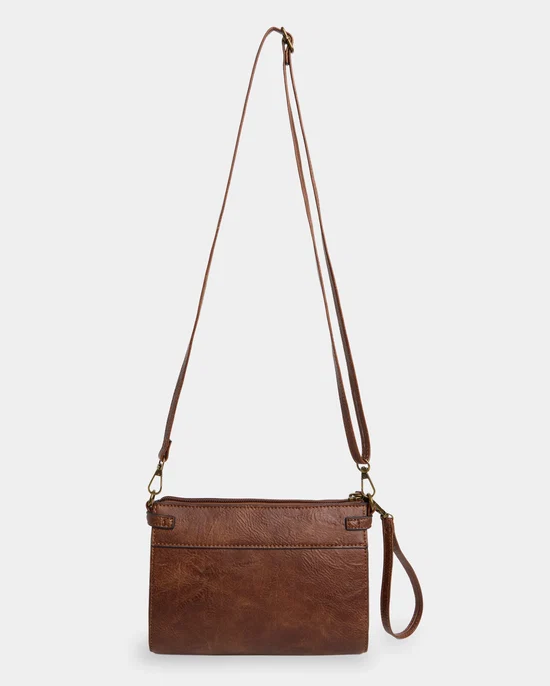 Billabong Breaker Babe Shoulder Bag in brownstone from rear