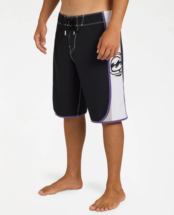 Billabong Spec Dbah Pro 21" Men's Boardshorts in black and white from side