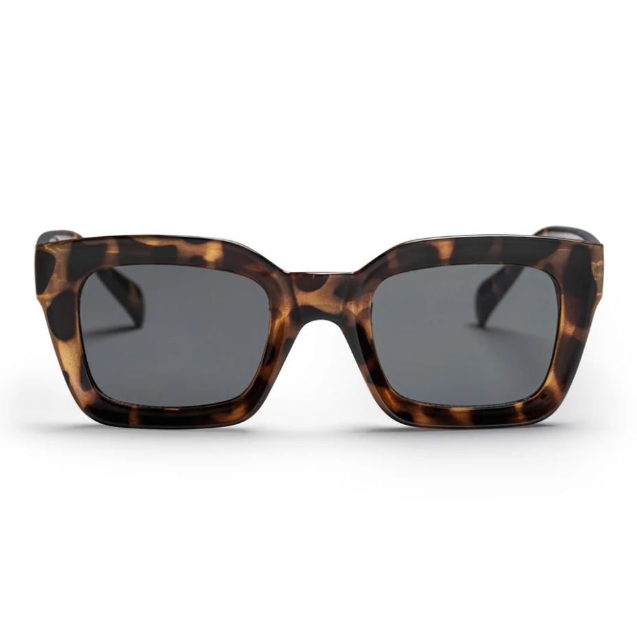 CHPO Brand Anna Sunglasses in leopard colourway from the front