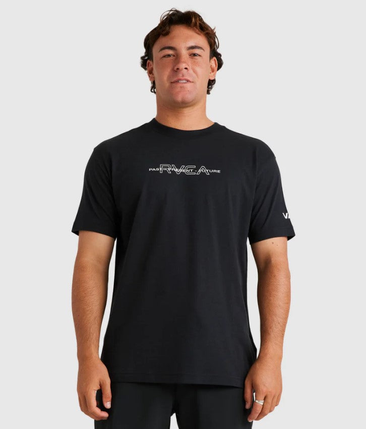 RVCA Inline Tee in colour black front veiw on model