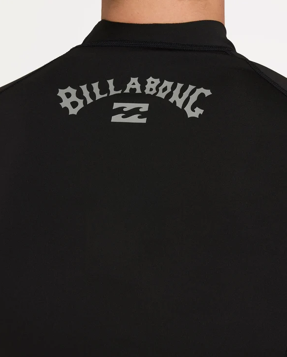 Billabong Absolute Core 1mm Short Sleeve Wetsuit Vest in black close up of the back shoulders