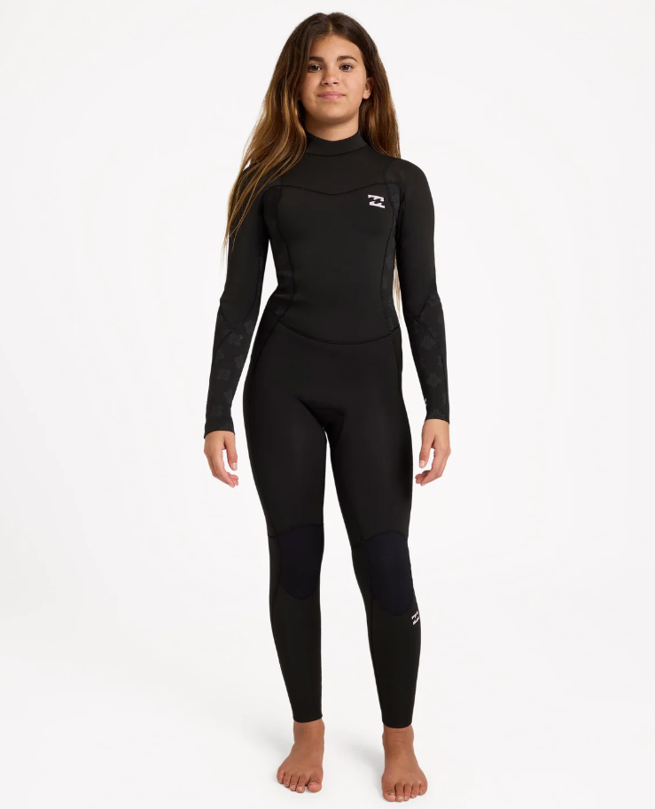 Billabong Absolute 3/2mm Flatlocked Girls Wetsuit in black from the front