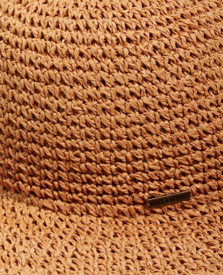Billabong Sunnyside Straw Hat in natural colourway from close up of the metal badge