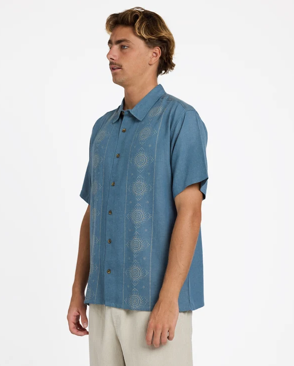 Billabong Cordoba Short Sleeve Shirt in real teal colourway from the side