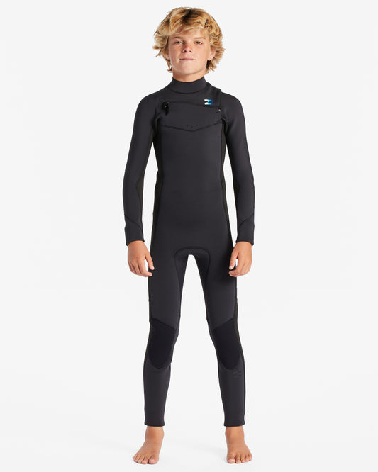 Billabong Youth Absolute 4/3mm Chest Zip Wetsuit in black with blue fade colourway on model