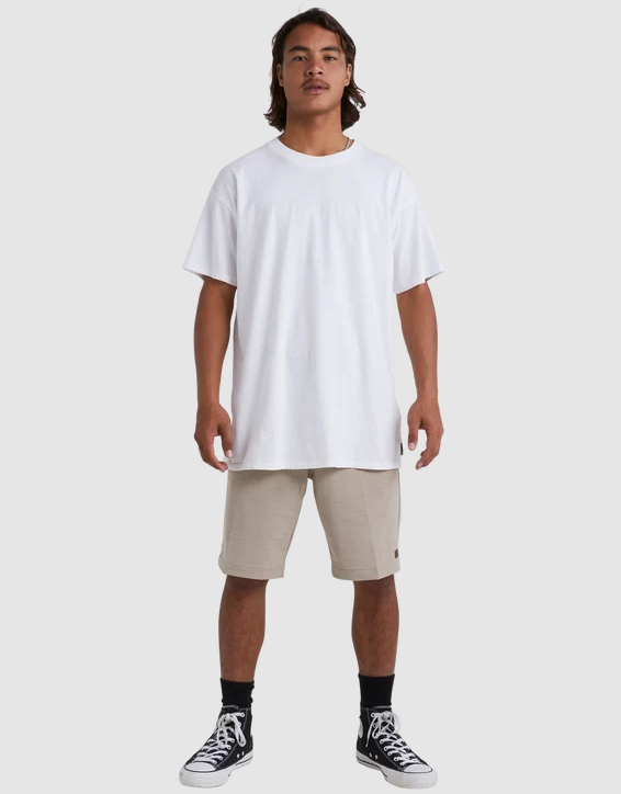 Billabong Crossfire Submersible 21" Short in khaki from front