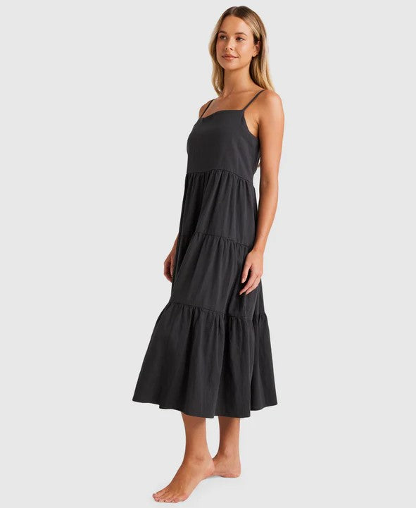 Billabong Lost Love Womens Maxi Dress in black on blonde model from  side