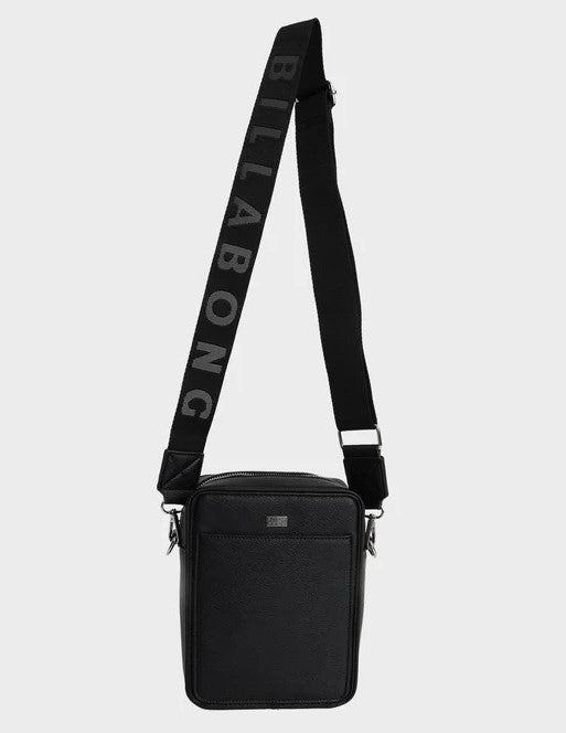 Billabong Mad Love Side Bag
 in black PU with webbing shoulder strap
