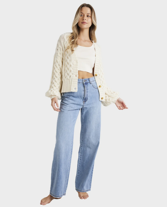 Billabong Montana Women's Cardigan in salt crystal colourway on model in blue jean and white tank from front