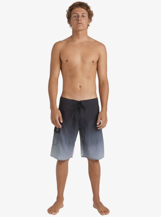 Billabong Vaults OG 20" Boardshorts in stealth colourway from front