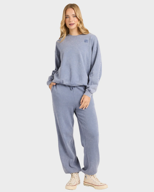 Billabong Saltwashed Kendall Women's Crew in stone blue on model in stone blue billabong tracksuit pants