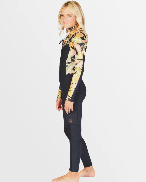 Billabong Teen Salty Dayz 3/2mm CZ GBS Girl's Wetsuit in black wirth jungle night yardage print on arms and side on model from side