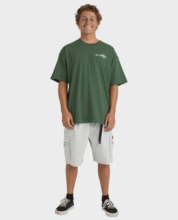 Billabong Spec 73 22" Cargo Shorts in silver colourway on model in green tee from front