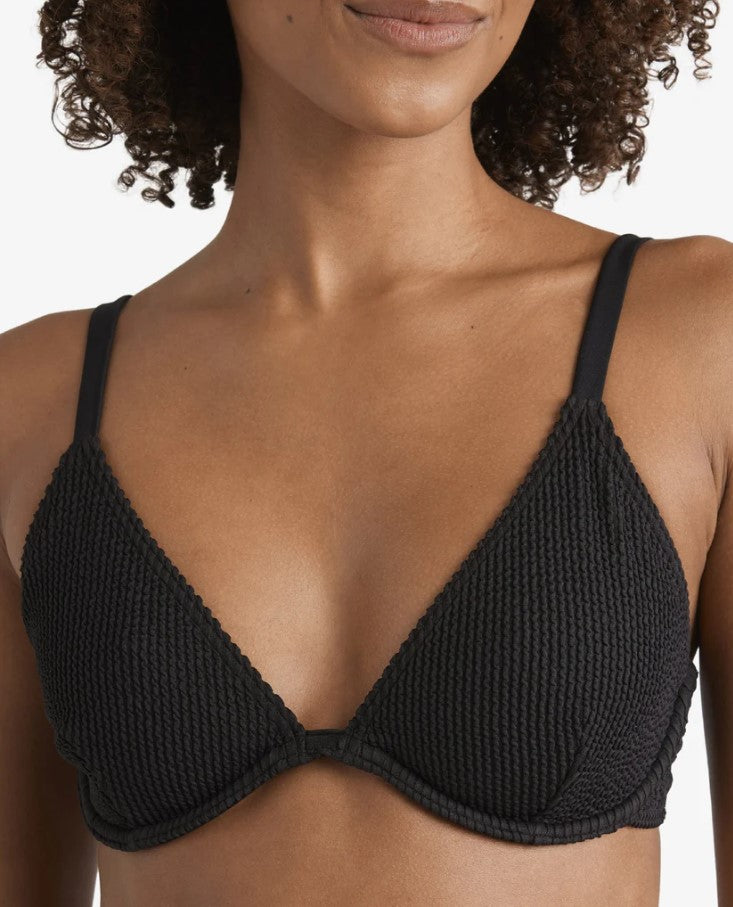Billabong Summer Hi Reese DD w Bondi Pant Bikini Set  in black showing top close up