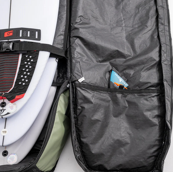 FCS Go-Lite 6'3 Travel 3 Shortboard/Fish Triple Boardbag from the inside close up