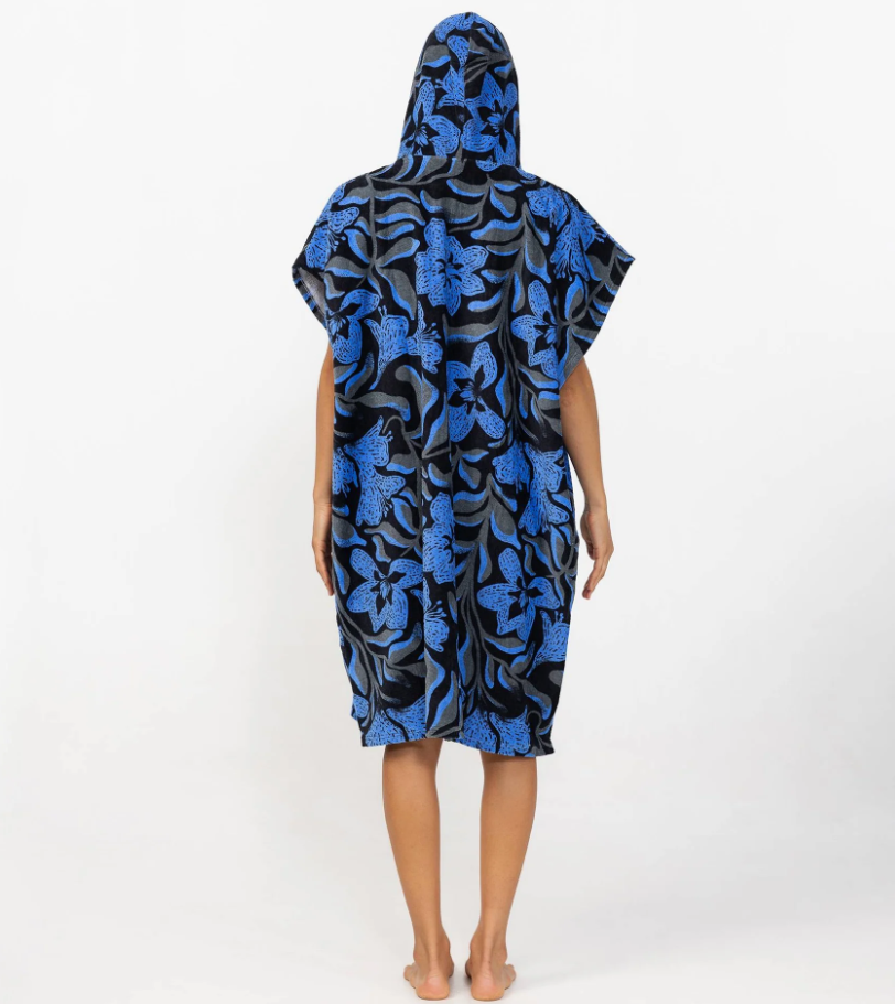 O'Neill Bahia Women's Hooded Towel
  in seawater floral colourway on model from the back