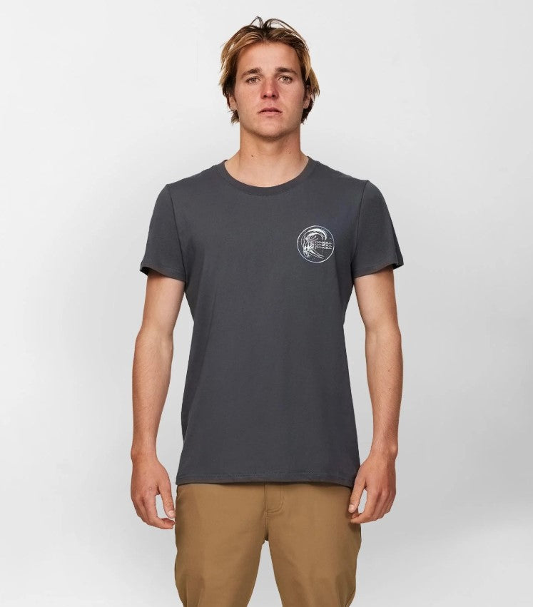 O'Neill Core Tee  in dark charcoal from front