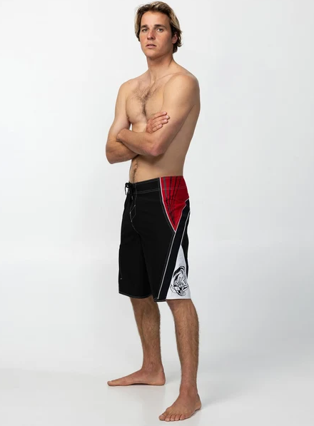 O'Neill Superfreak Re-Issue Y2K 22" Boardshorts in black, white and red