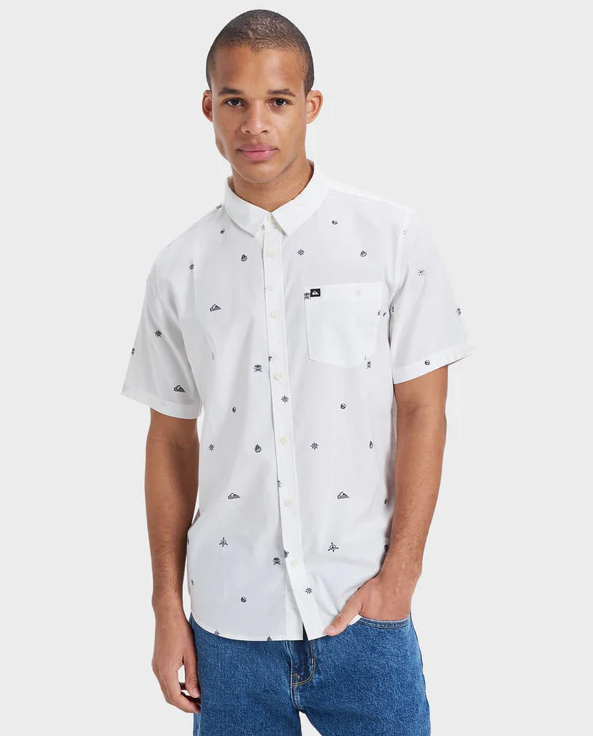 Quiksilver Apero Classic Short Sleeve Shirt in snow white on model from front