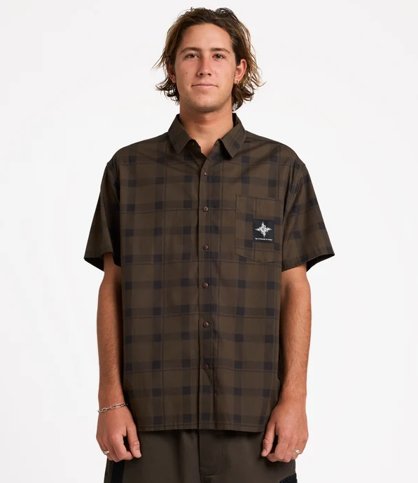 Quiksilver Edition Woven Short Sleeve Shirt in turkish coffee colourway on model from the front