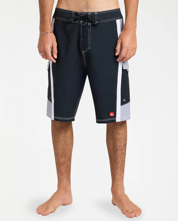 Quiksilver Eliminator 21" Mens Boardshorts in black from front