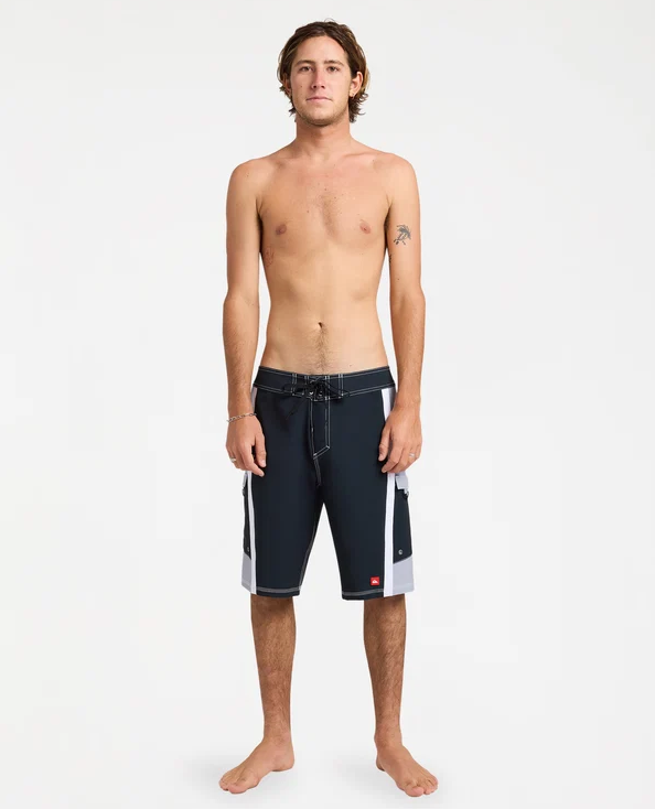 Quiksilver Eliminator 21" Mens Boardshorts in black on model from front