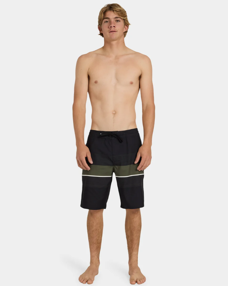 Quiksilver Everyday Padang 20" Boardshorts in black stripe colourway on model from the front