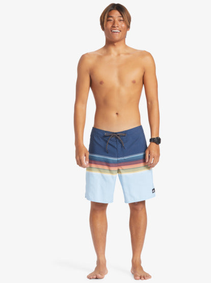 Quiksilver Everyday Swell Vision 18" Boardshorts on model in tarmac colourway