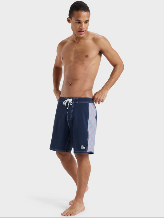 Quiksilver Everyday Arch 18" Boardshorts in navy on model