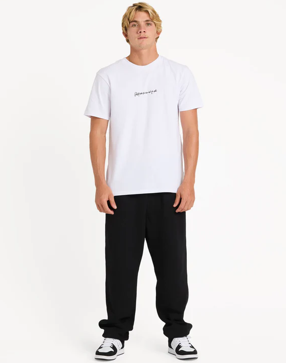 Quiksilver Saltwater Jogger Track Pants
in black on model from front