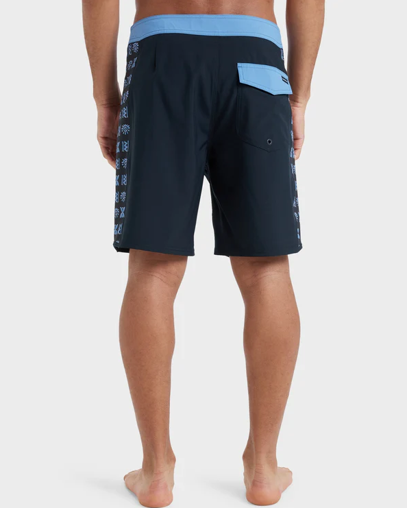 Quiksilver Surfsilk Arch 18" Boardshorts
 in black etched from rear
