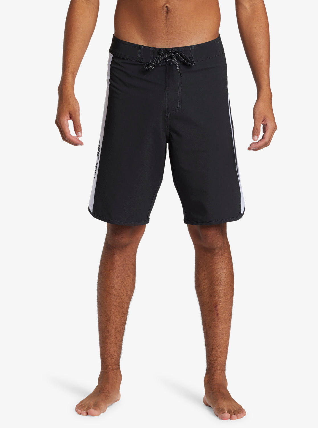 Quiksilver Surfsilk Holmes 20" Boardshorts in black from front