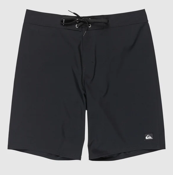 Quiksilver Surfsilk Kaimana 20" Boardshorts in black from front
